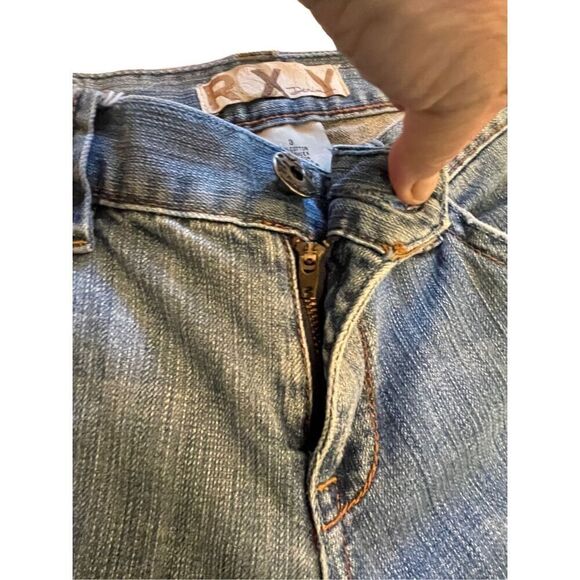 Roxy Cropped/Clam Digger Style Denim Jeans Size 3 - Picture 7 of 10